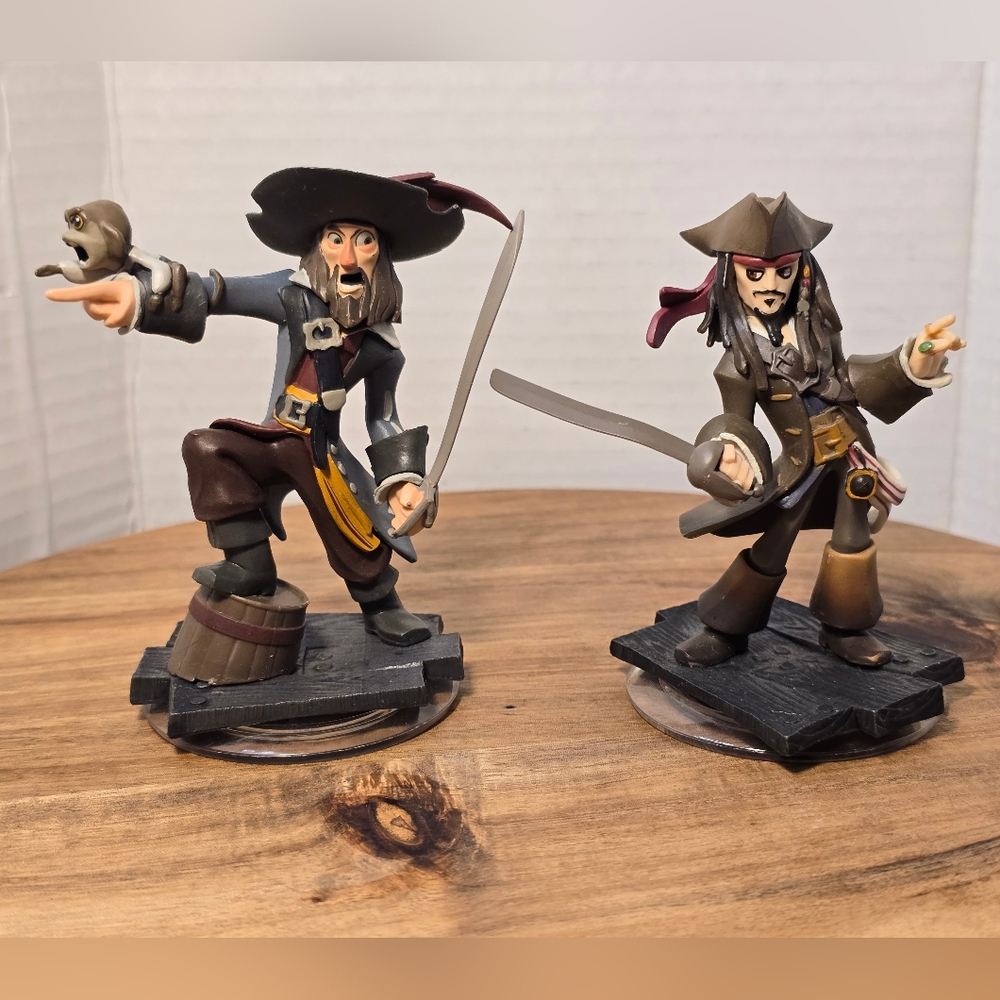 2 Pirates of the Caribbean Disney Infinity Figures Jack Sparrow and Cpt Barbossa
